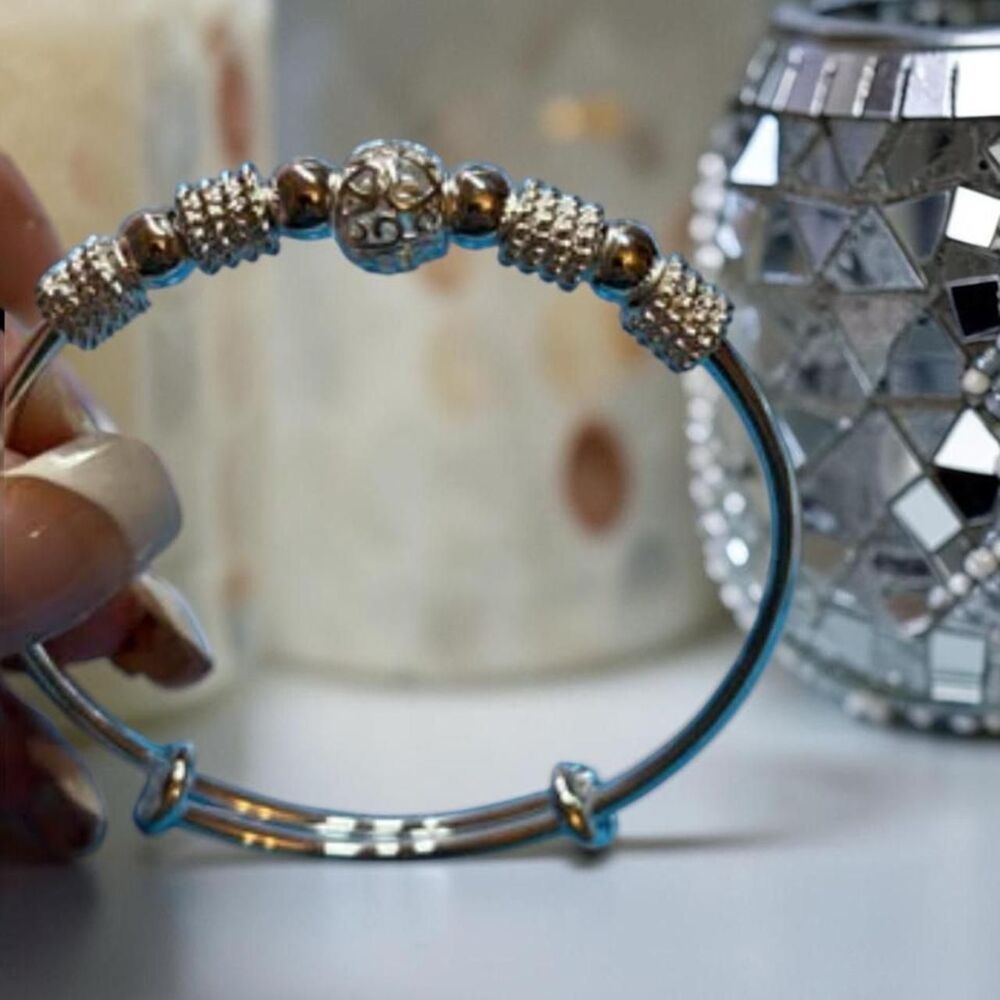 Unbranded Women's Silver and Gold Jewellery